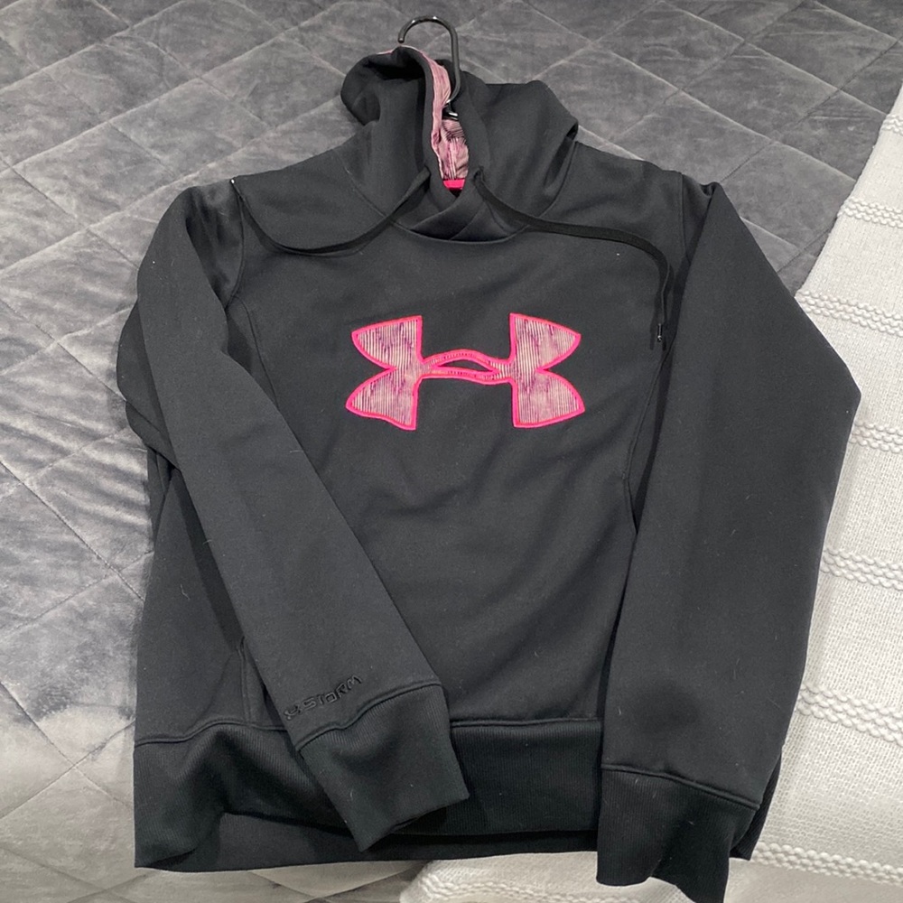 Under armour black hoodie